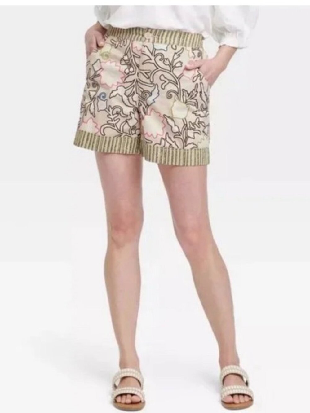NWT Knox Rose Floral Boho Shorts Size Large